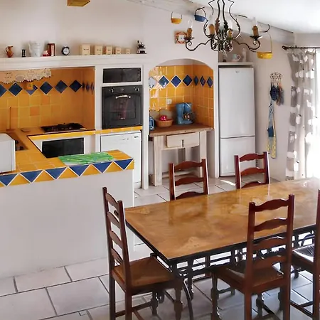 Charmante à Avec Piscine Privée Villa Dauphin