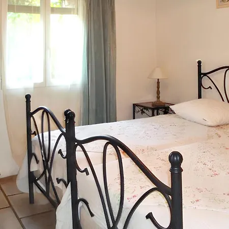 Villa Charmante à Avec Piscine Privée Dauphin