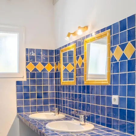 Villa Charmante A Avec Piscine Privee