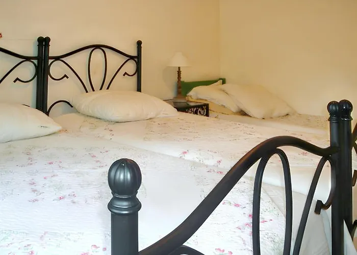 Charmante A Avec Piscine Privee